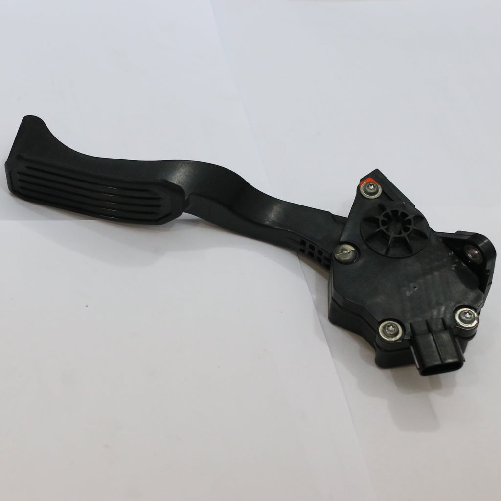 Throttle Pedal - 2GR